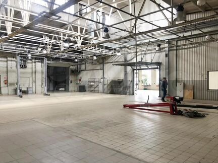 Автосервис на 1-ой линии 430 м²