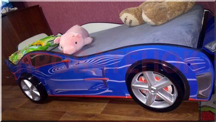 Кровать машина