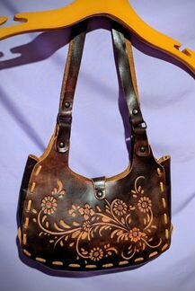 Сумочка превосходная, натуральная кожа Б/У состоян