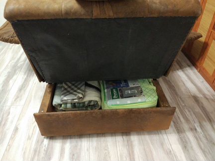 Диван-Бизон