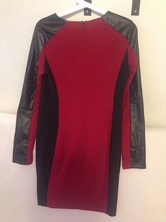 Новое комбинированное платье S на широкие бедра