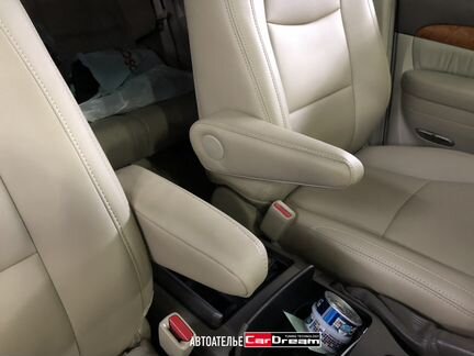 Передние подлокотники сидений Lexus GX470