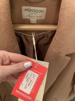 Пальто новое бежевое