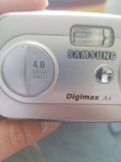 Цифровой фотоаппарат SAMSUNG