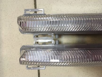 Ходовые огни правый и левый Мерседес W204