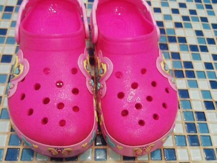 Crocs J2