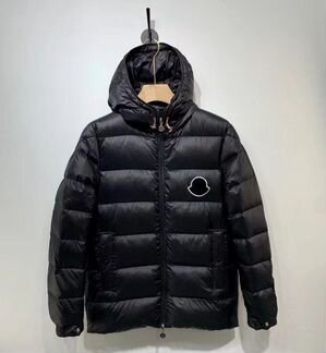 Пуховик Монклер