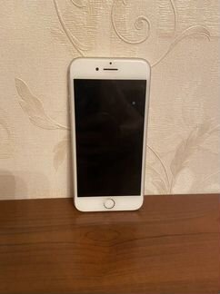 Телефон iPhone 7