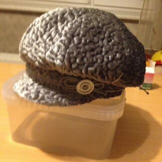 Новый берет демисезонный утеплённый