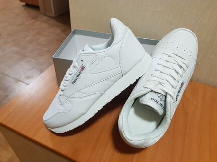 Кроссовки