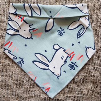 Слюнявчики-банданы новые комплект 4 шт