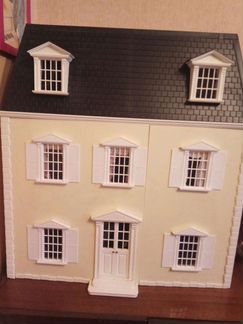 Домик кукольный