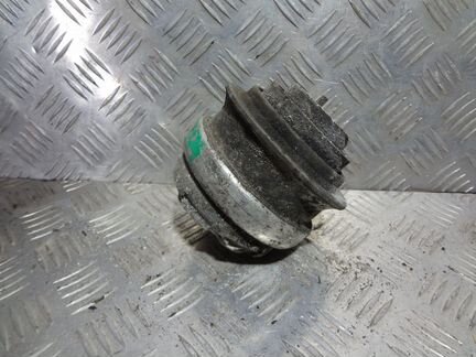 Опора подушка двигателя Мерседес
