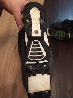 Горнолыжные ботинки Atomic waymaker 100w 24,5 р