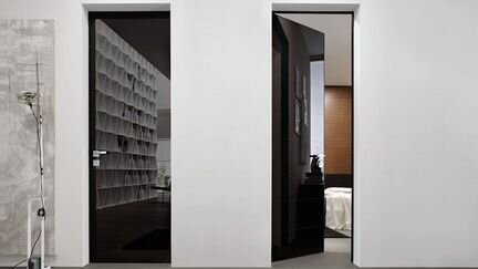 Стеклянные двери на заказ