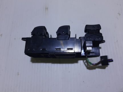Блок свеклоподъёмников Mitsubishi Pajero Sport 3