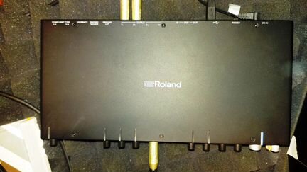 Внешняя звуковая карта Roland Rubix44