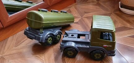 Автомобиль Полесье Престиж военный с полуприцепом