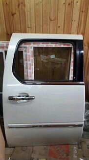 Дверь задняя правая Cadillac Escalade ESV