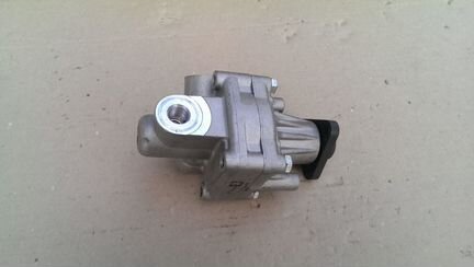 Насос гидроусилителя Ауди А4 А6 Пассат