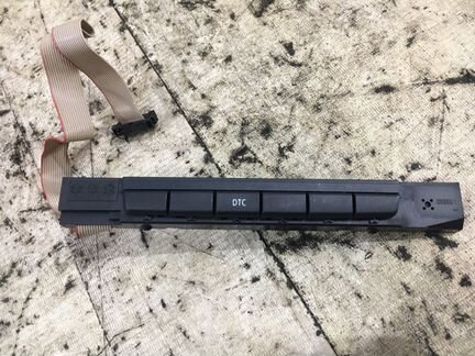 Блок переключателей в центр. консоли Bmw X1 E84