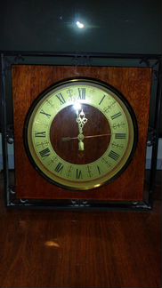 Часы настенные времён СССР. Завод Янтарь