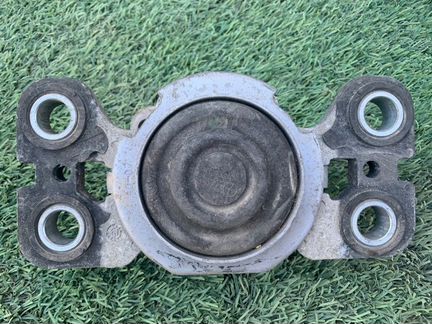 Опора двигателя Volvo V70 B5254T6 2008