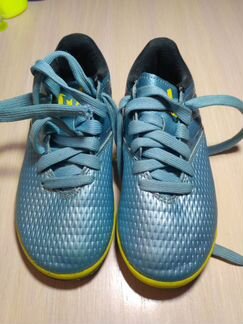 Детские кроссовки