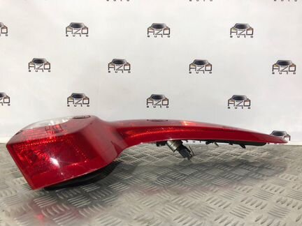 Фонарь правый Volvo C30 1 2.0 2011