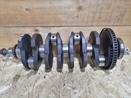 Коленвал двигателя Audi A4 2.0 ALT