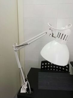 Лампа настольная