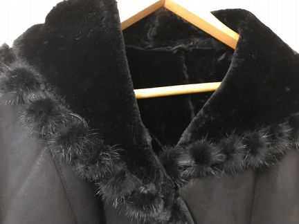 Дубленка новая черная, отделана и норкой р-р 52-54