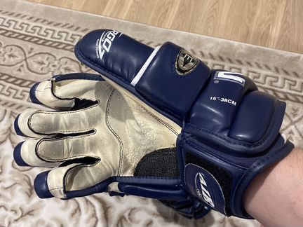 Краги хоккейные easton