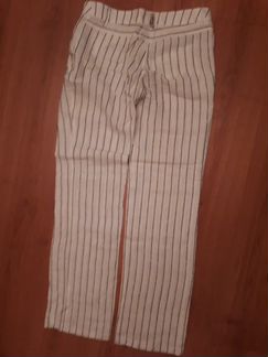 Белый брючный костюм