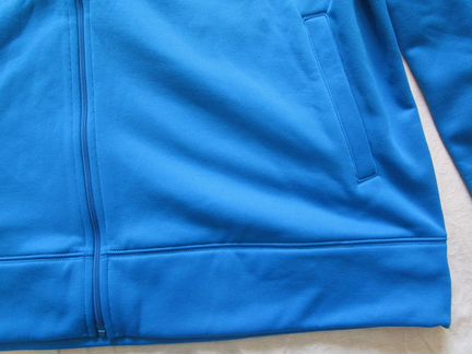 Новый джемпер North Face Surgent