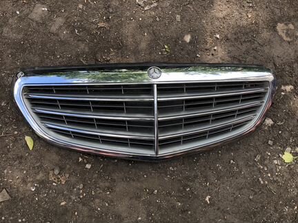 Мерседес E 212 решетка