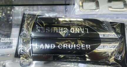 Наклейки Land Cruiser на крыло