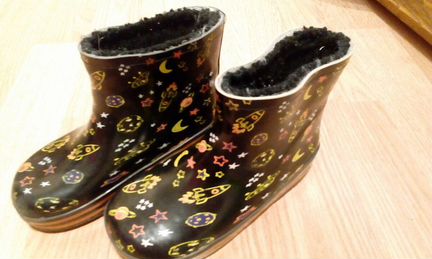 Резиновые полусапожки,26р