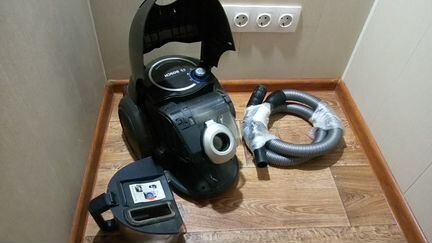 Пылесос Bosch bgs 32002/02