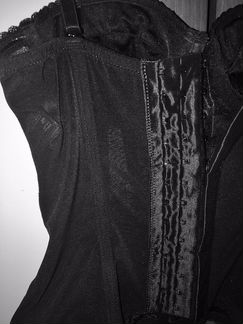 Будуарный корсет из кружева