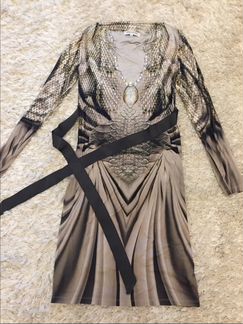 Новое платье, Италия