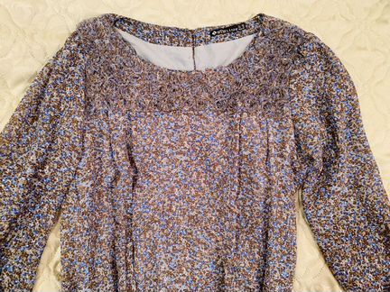 Платье в цветочек на подкладке S