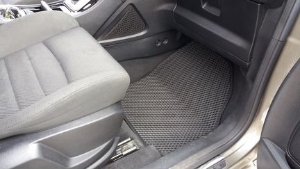Новые коврики в салон Ford Galaxy