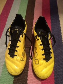 Бутсы Adidas 36 р