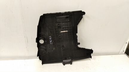 Крышка накладка двс верхняя VW Touareg 3