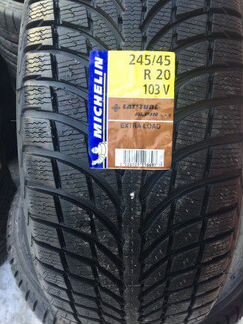 Новые Спарка Michelin 245 45 20
