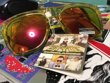 Очки Gangnam Style, Milano