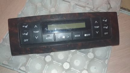 Блок управления климатической установкой задний