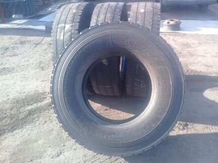 Грузовая шина бу 295 80R22.5 Bridgestone W990