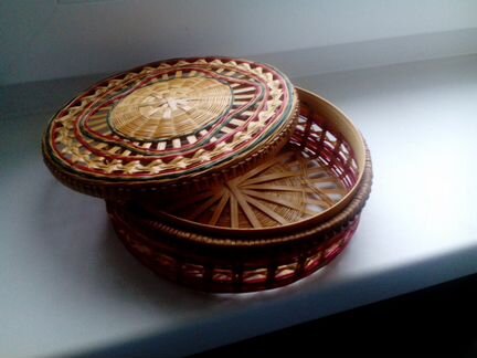 Шкатулка из соломки